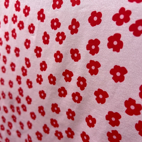 Pink Short Sleeve Crop Top with Red Flowers - Picture 10 of 16